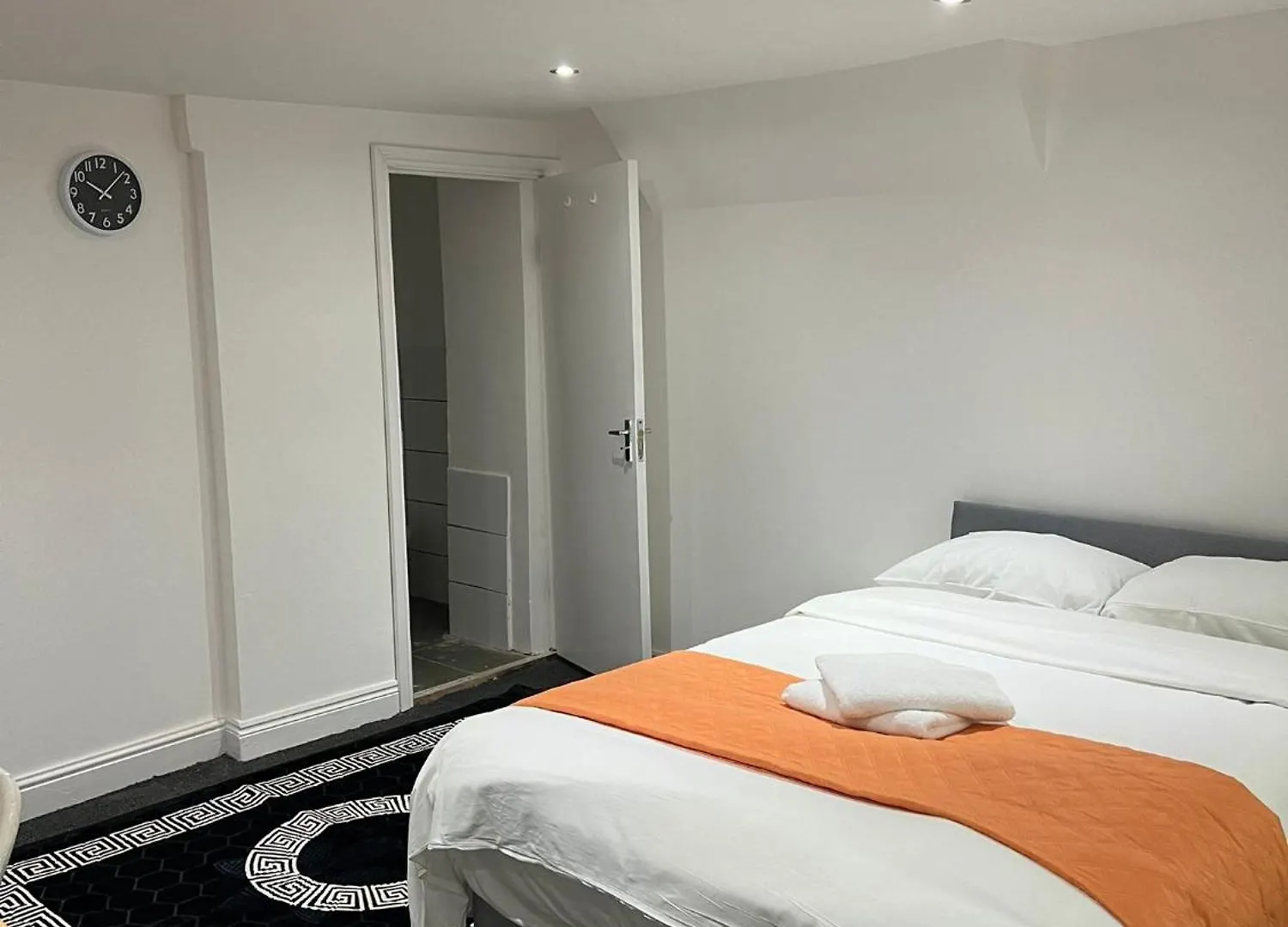Apartment-Sleep6-Wifi-Family Friendly London