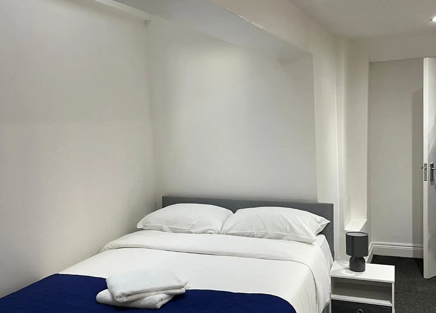 Apartment-Sleep6-Wifi-Family Friendly London 0*,